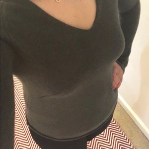 Neiman Marcus Cashmere sweater L